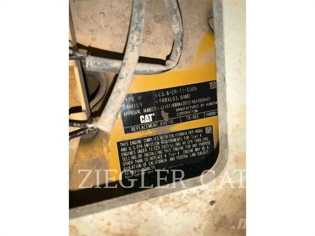 CAT 299D3 궤도식 로우더