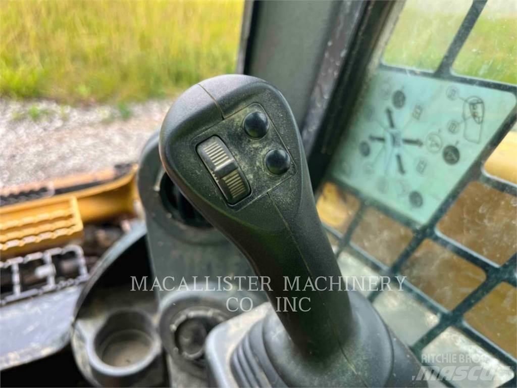 CAT 299D3 궤도식 로우더
