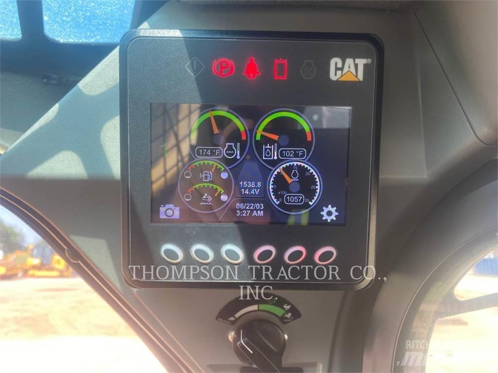 CAT 299D3 궤도식 로우더