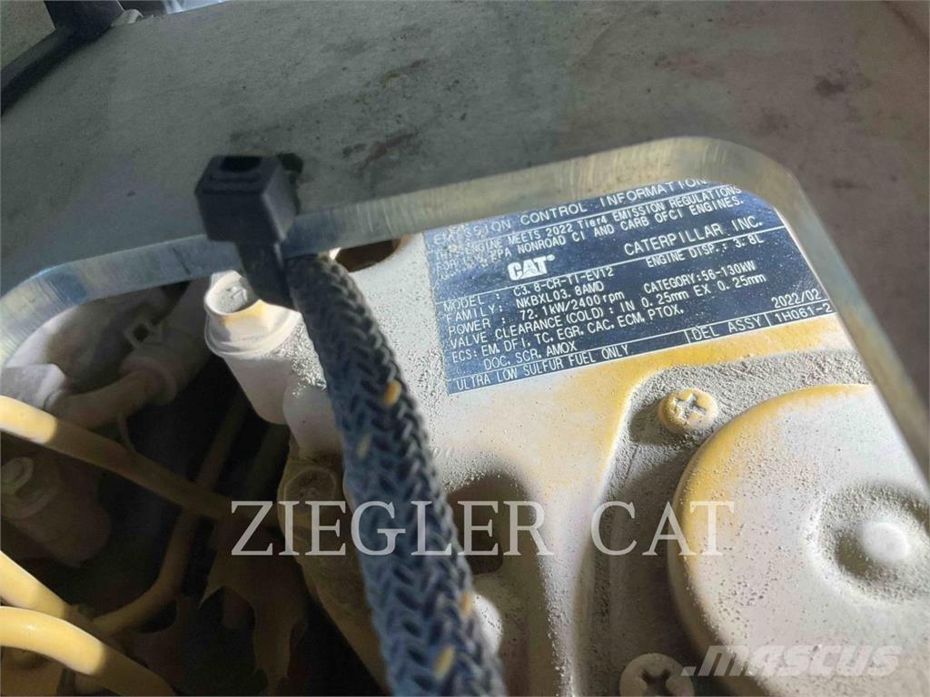 CAT 299D3 궤도식 로우더