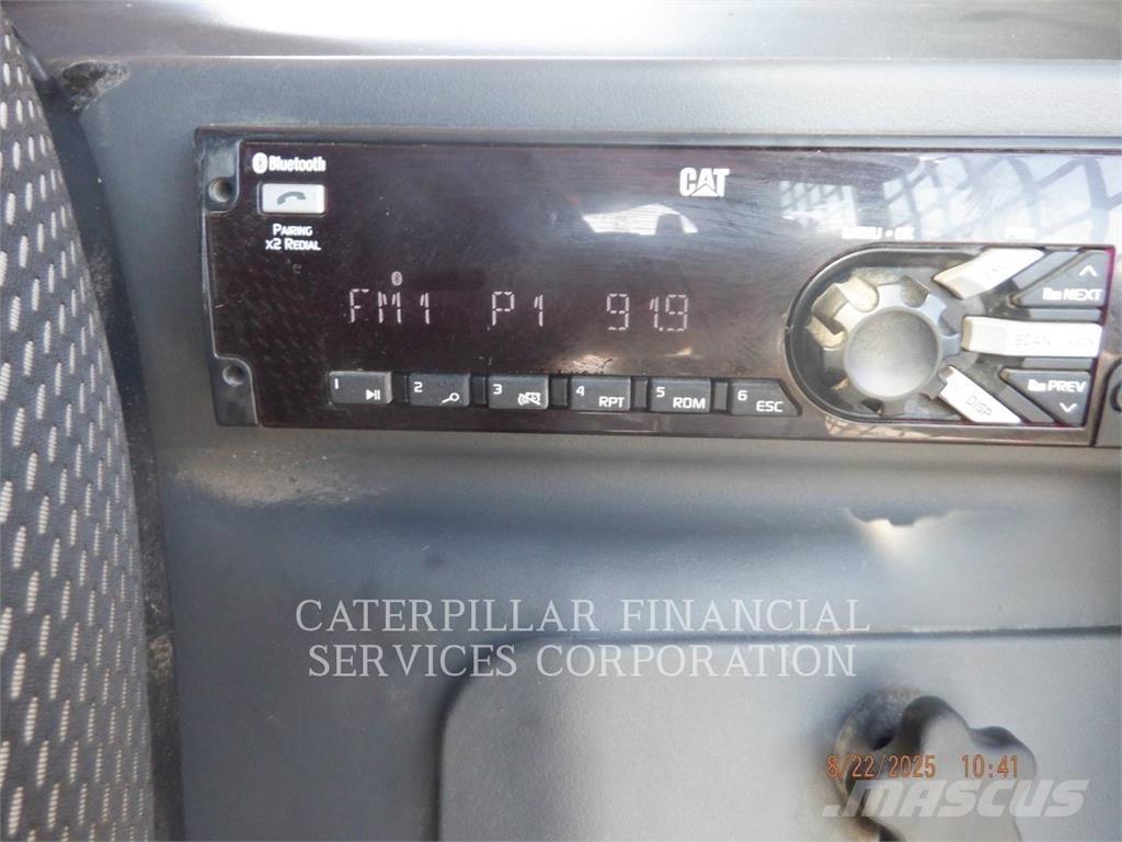 CAT 299D3 궤도식 로우더