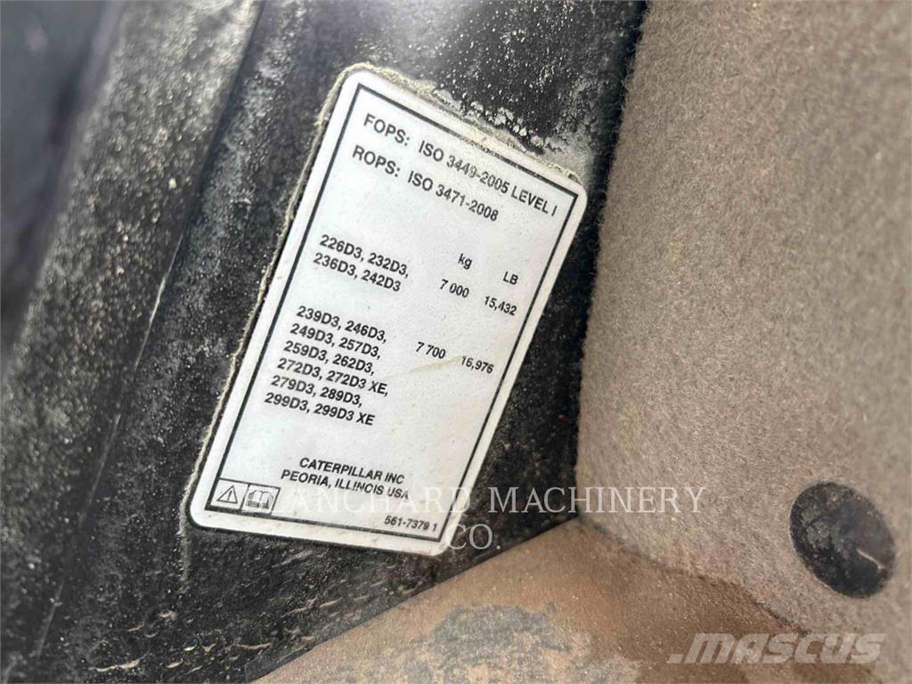 CAT 299D3 궤도식 로우더