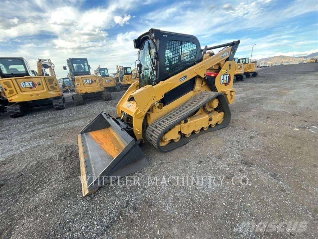 CAT 299D3 C3HF 궤도식 로우더