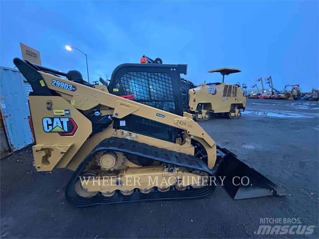 CAT 299D3 XE 궤도식 로우더