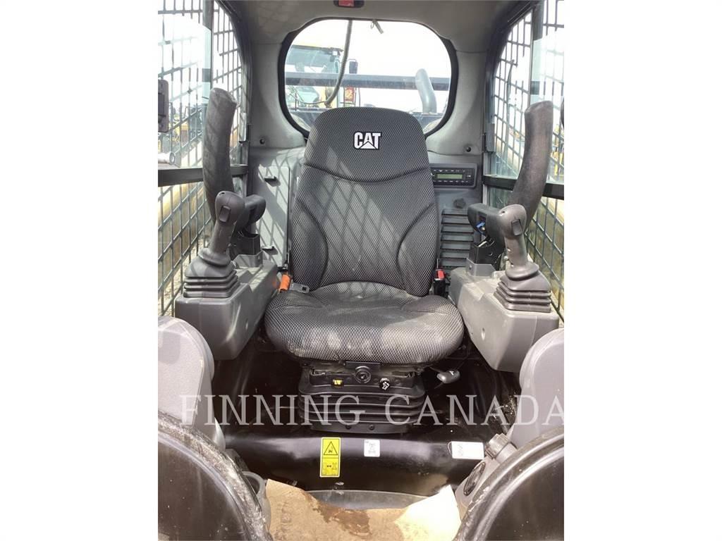 CAT 299D3 XE 궤도식 로우더