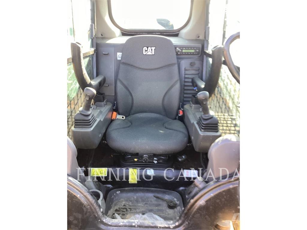 CAT 299D3 XE 궤도식 로우더