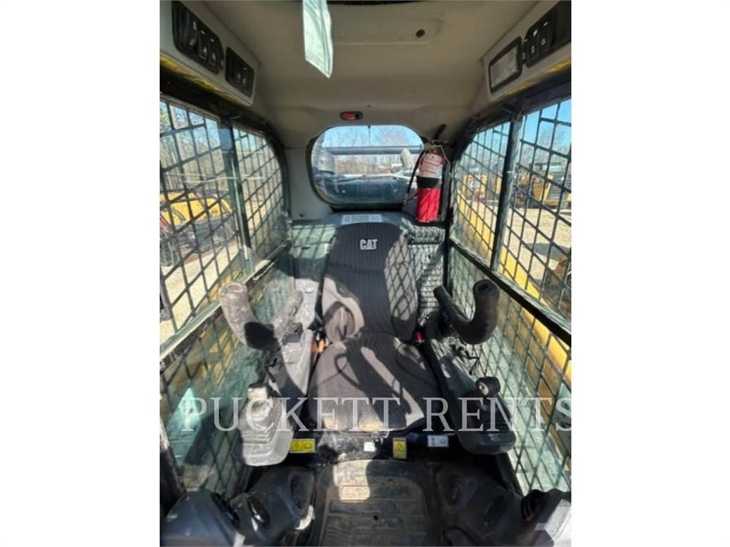 CAT 299D3XE 궤도식 로우더