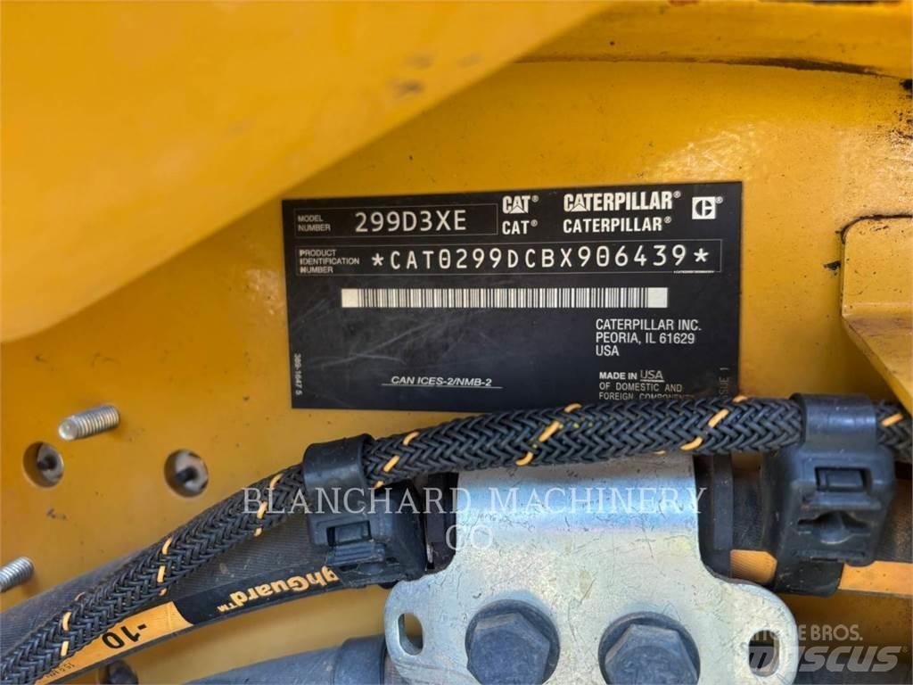 CAT 299D3XE 궤도식 로우더