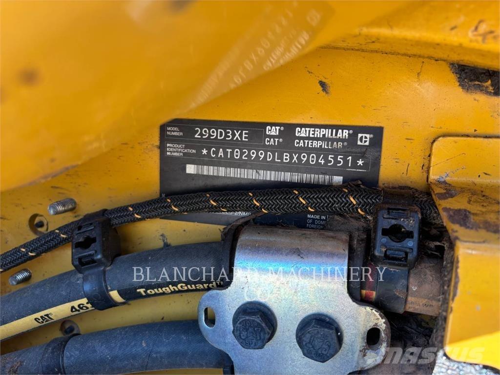 CAT 299D3XE 궤도식 로우더