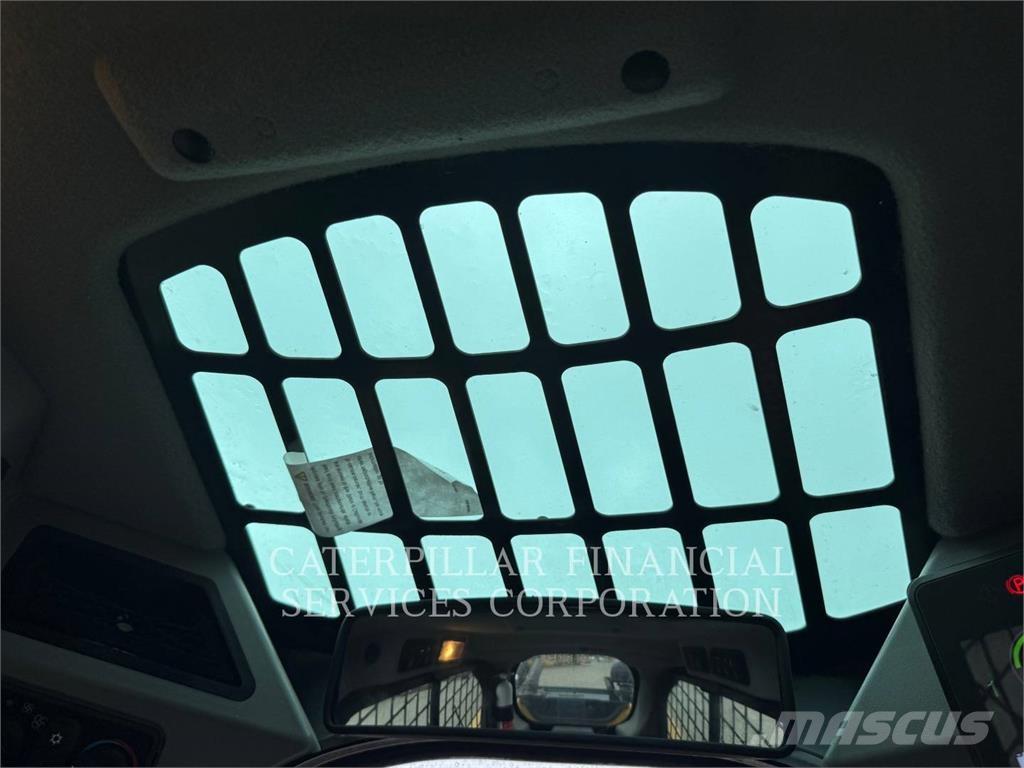 CAT 299D3XE 궤도식 로우더