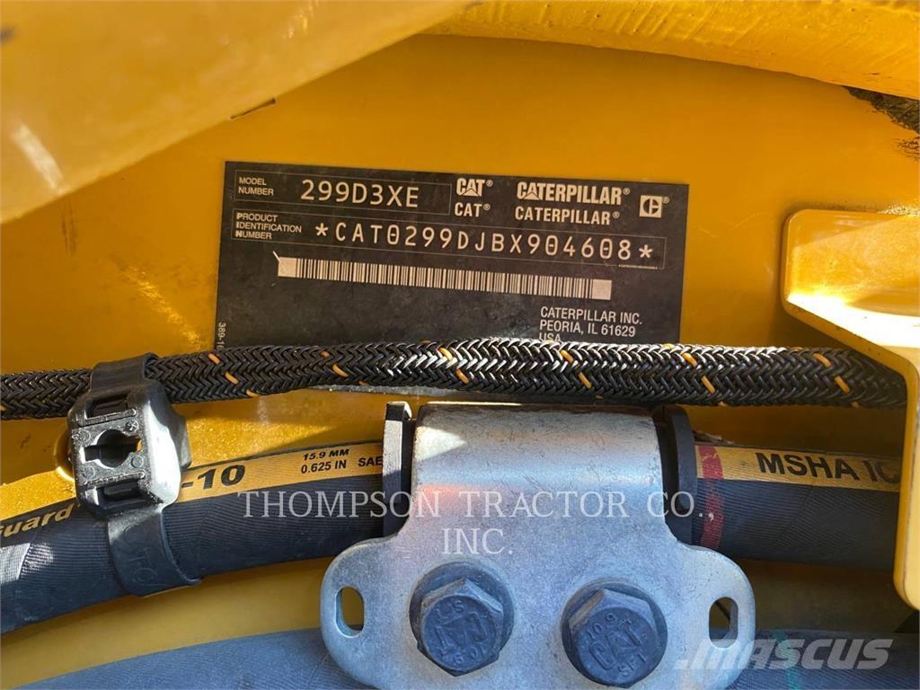 CAT 299D3XE 궤도식 로우더