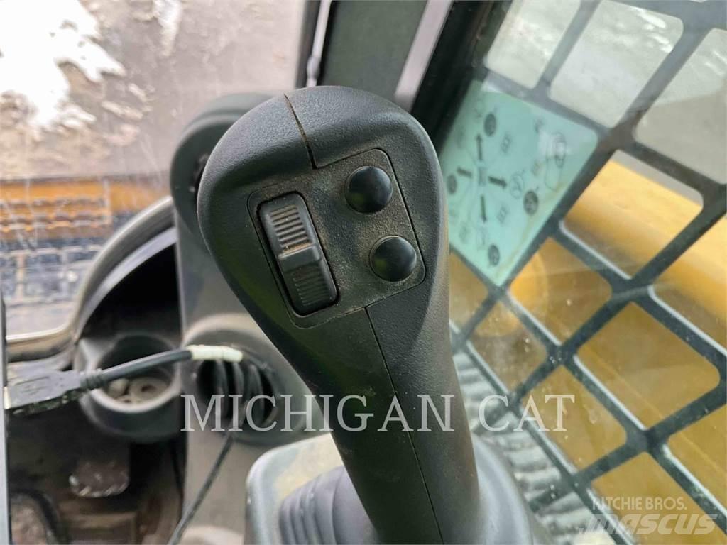 CAT 299D3XE D2AQBR  스키드로더