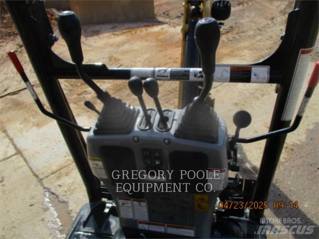 CAT 300.9D 대형 굴삭기 29톤 이상