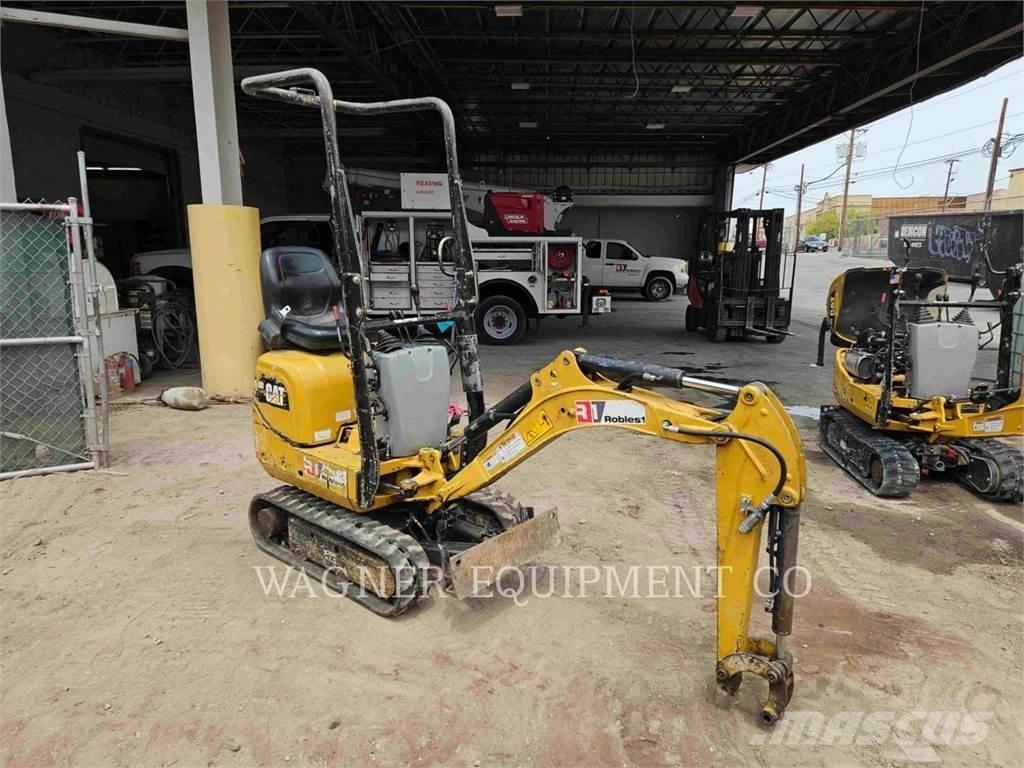 CAT 300.9D 대형 굴삭기 29톤 이상