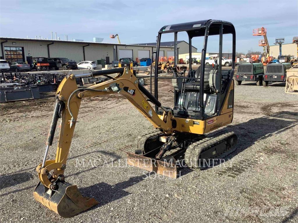 CAT 301.4C 대형 굴삭기 29톤 이상