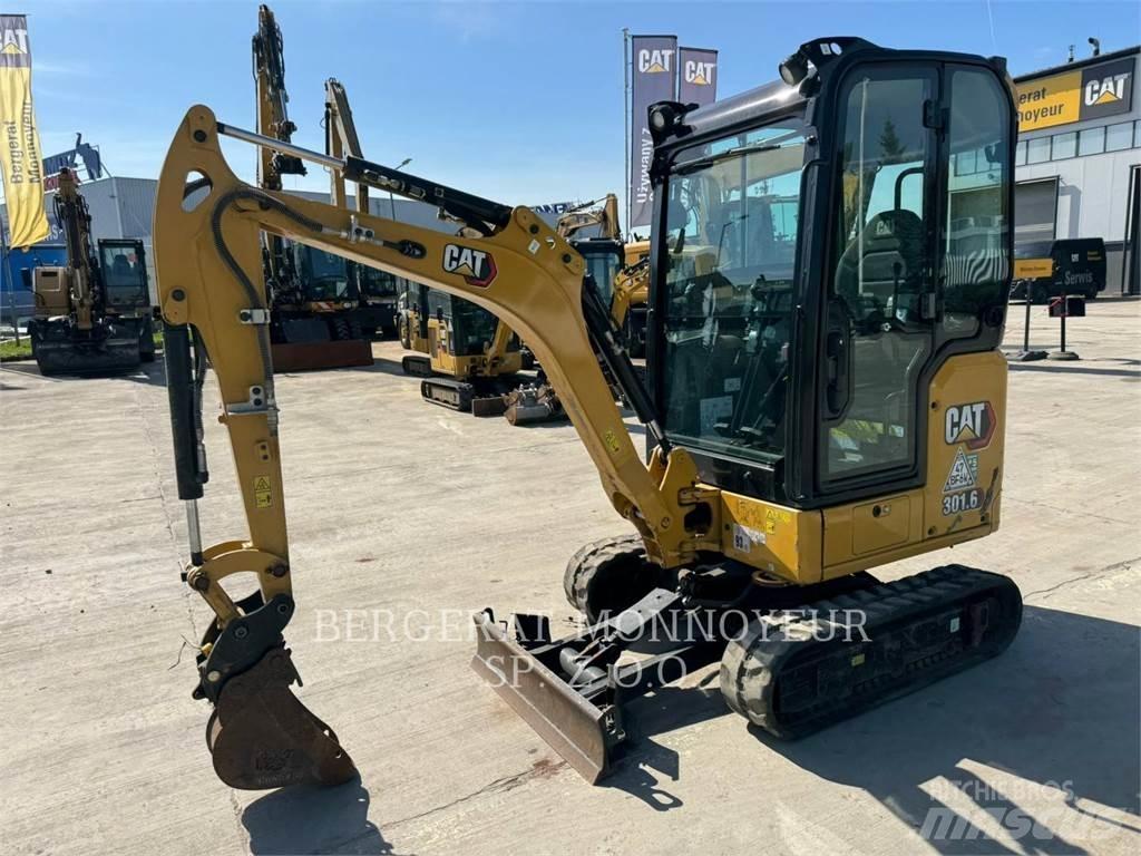 CAT 301.6 대형 굴삭기 29톤 이상