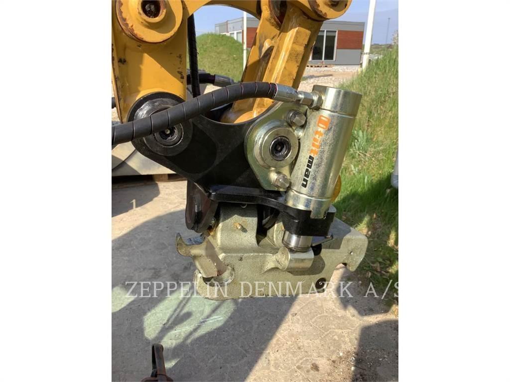 CAT 301.6 대형 굴삭기 29톤 이상
