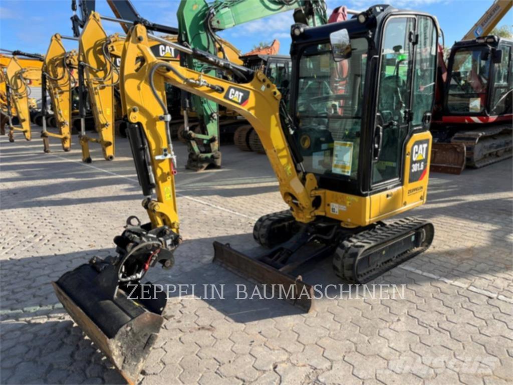 CAT 301.6-05A 대형 굴삭기 29톤 이상