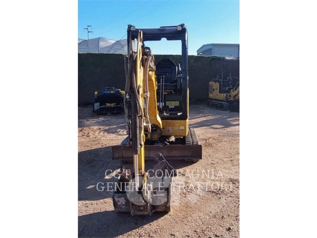 CAT 301.7 대형 굴삭기 29톤 이상