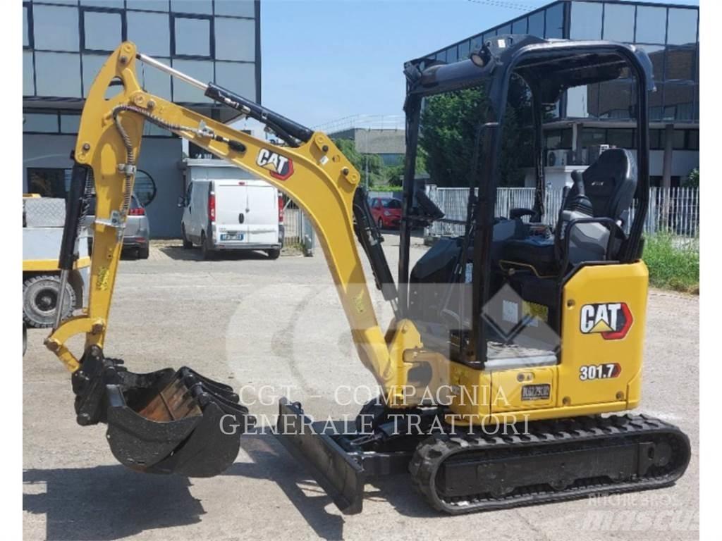CAT 301.7 대형 굴삭기 29톤 이상