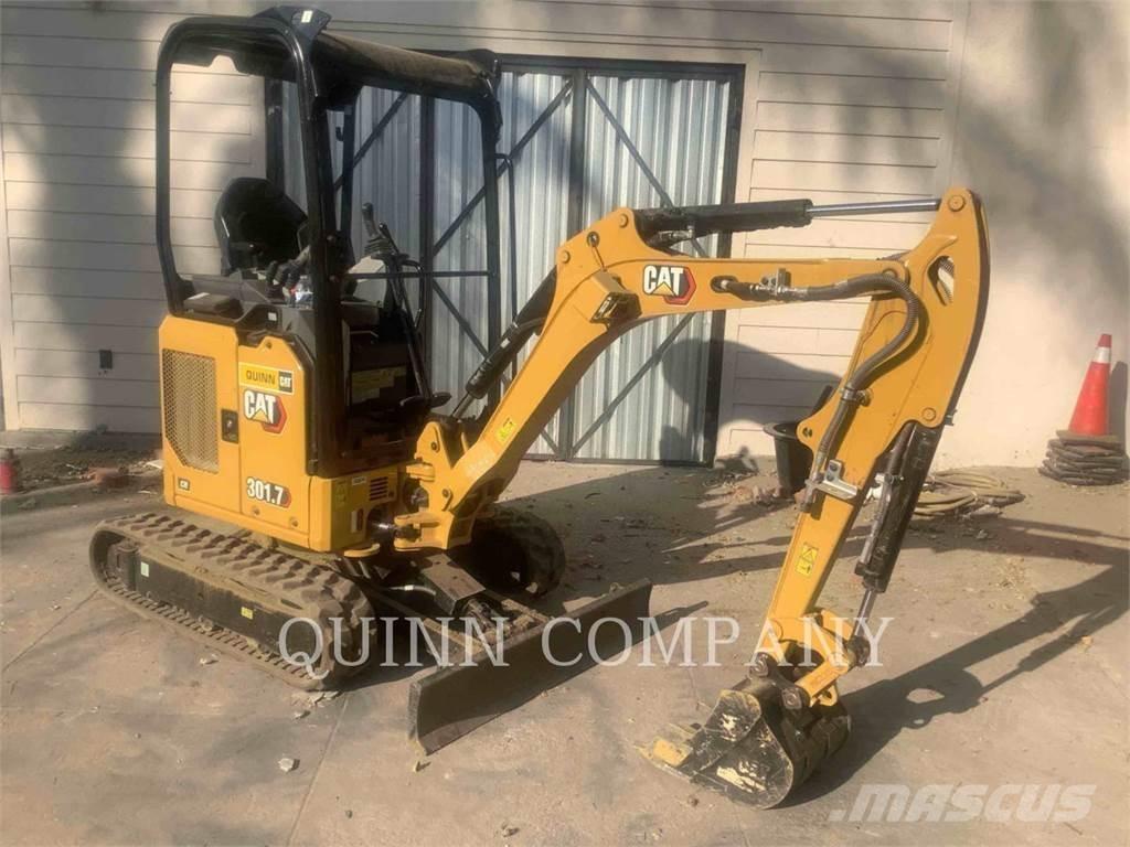 CAT 301.7 대형 굴삭기 29톤 이상