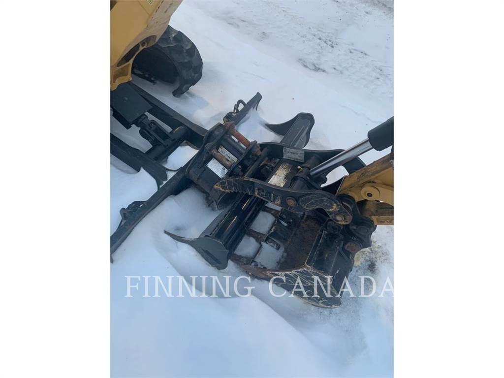 CAT 301.7 대형 굴삭기 29톤 이상