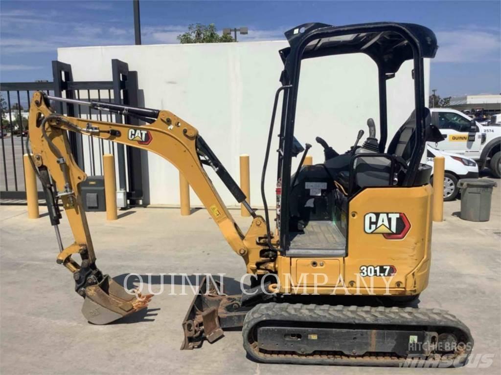 CAT 301.7 대형 굴삭기 29톤 이상