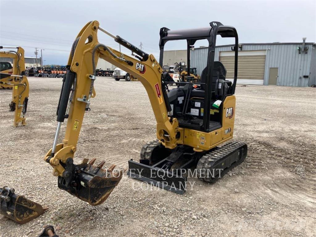 CAT 301.7-05LO 대형 굴삭기 29톤 이상