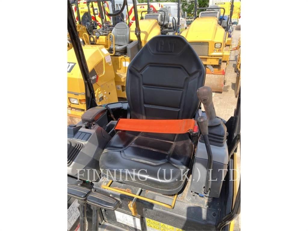 CAT 301.705 대형 굴삭기 29톤 이상