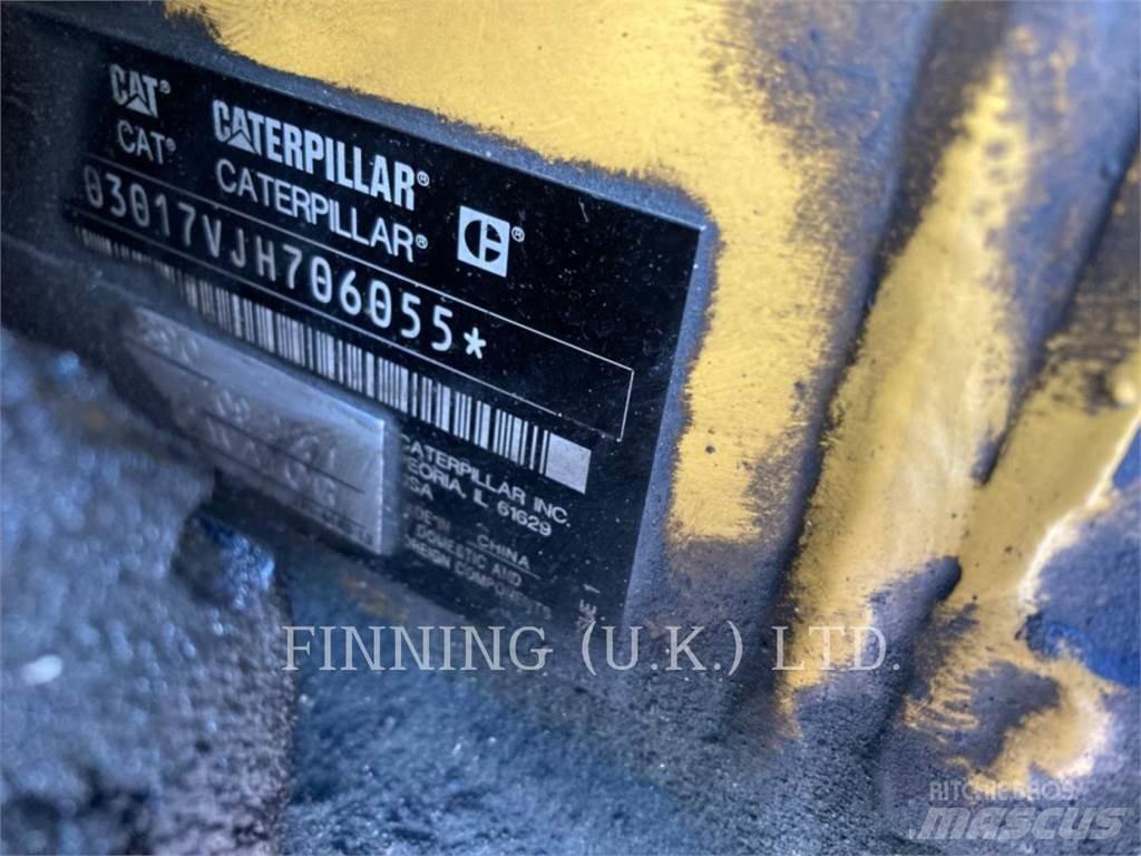 CAT 301.705ACR 대형 굴삭기 29톤 이상