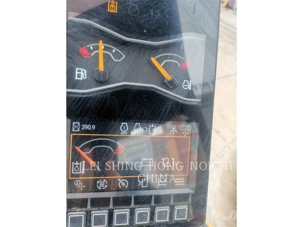 CAT 301.7CR 대형 굴삭기 29톤 이상