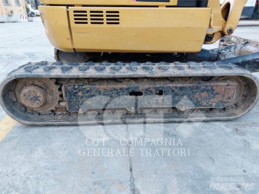 CAT 301.7D 대형 굴삭기 29톤 이상