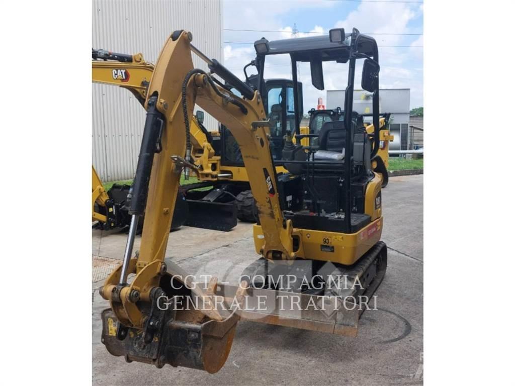 CAT 301.7D 대형 굴삭기 29톤 이상