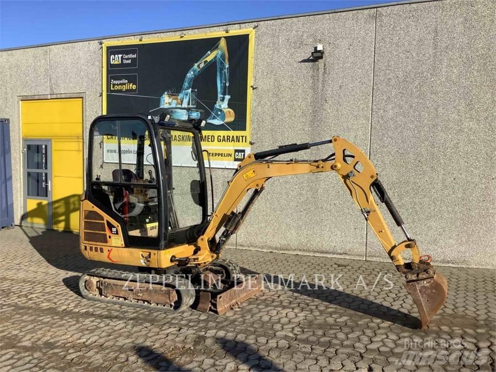 CAT 301.7D 대형 굴삭기 29톤 이상