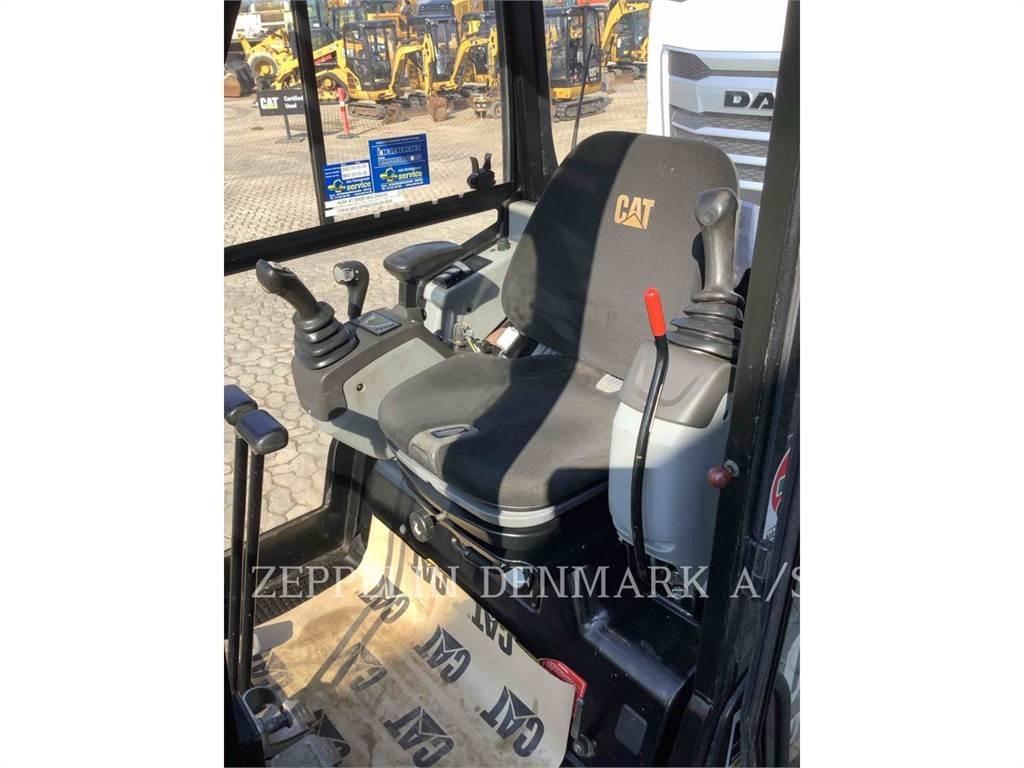CAT 301.7D 대형 굴삭기 29톤 이상