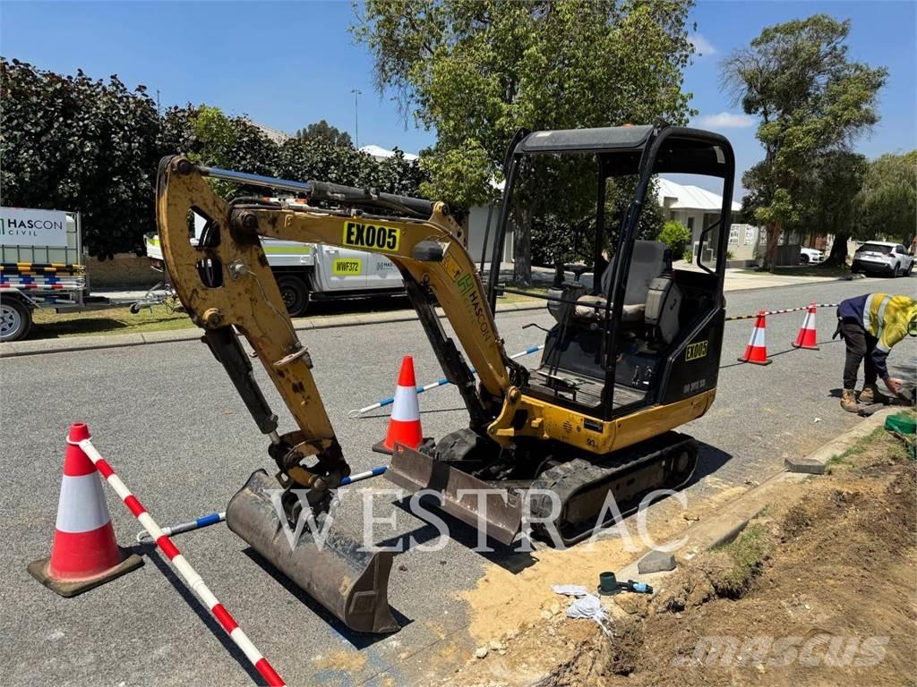 CAT 301.7D 소형 굴삭기 7톤 미만