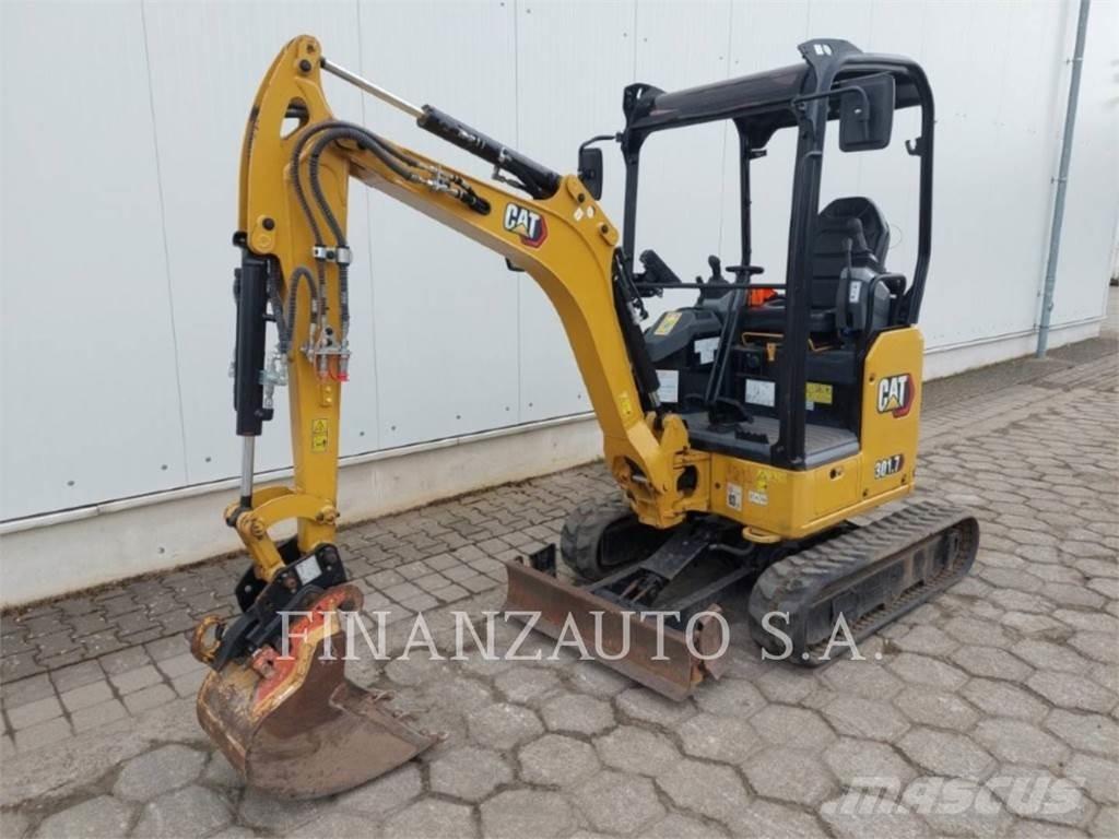 CAT 301.7D 대형 굴삭기 29톤 이상