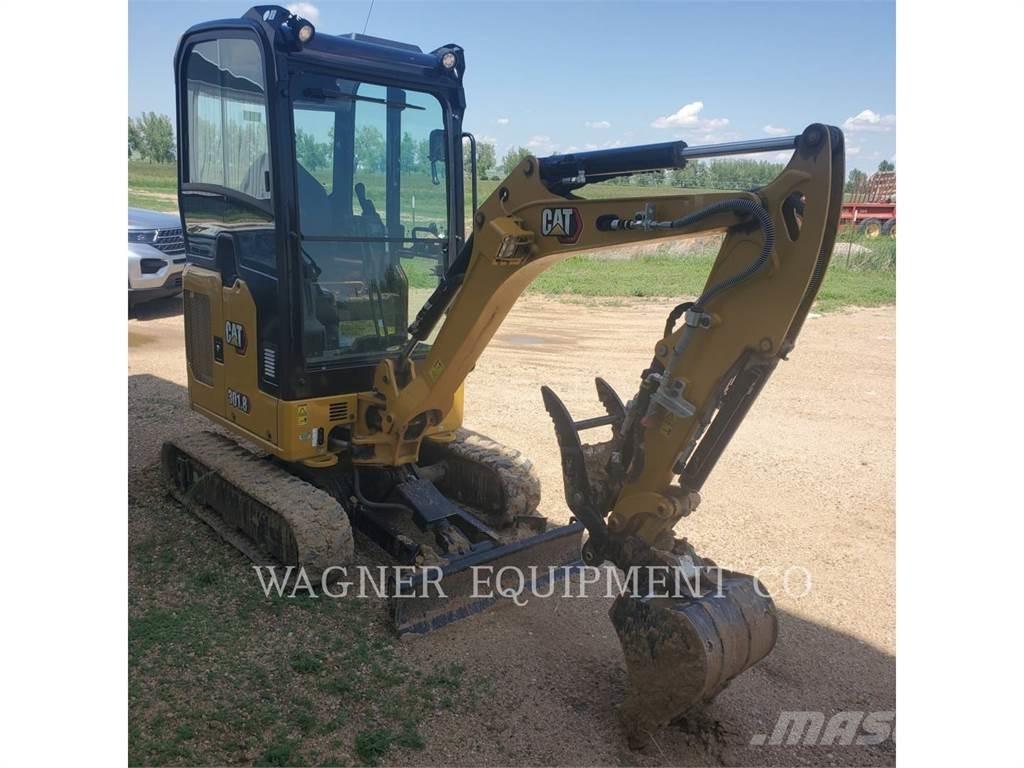 CAT 301.8 대형 굴삭기 29톤 이상
