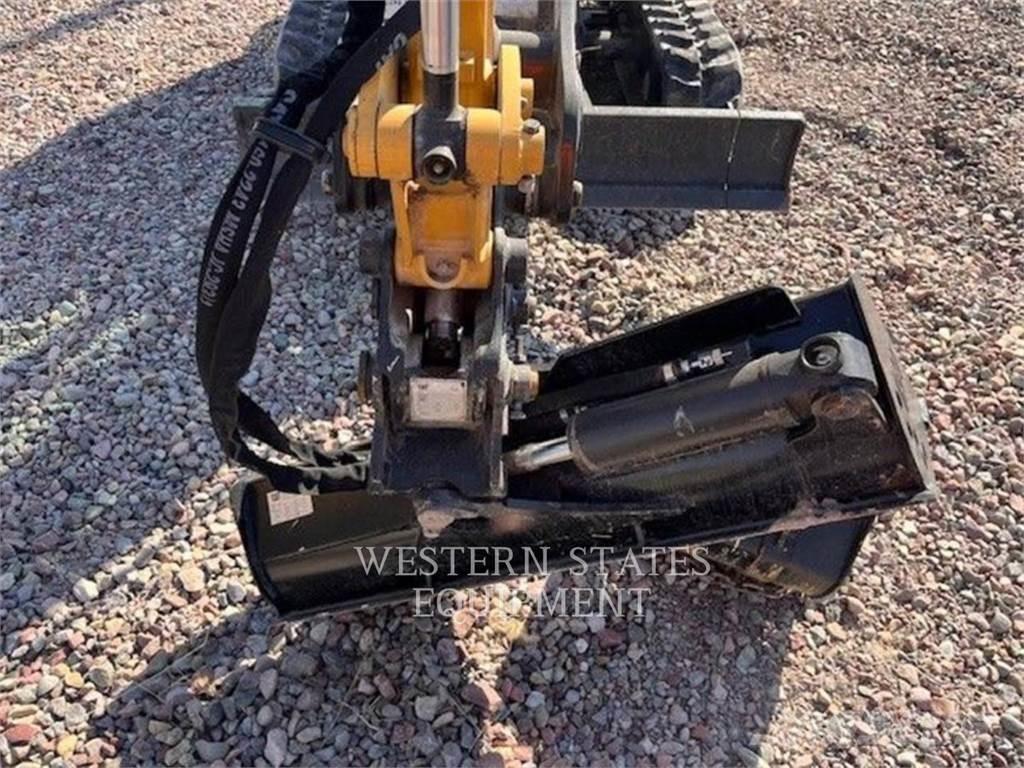CAT 301.8 대형 굴삭기 29톤 이상