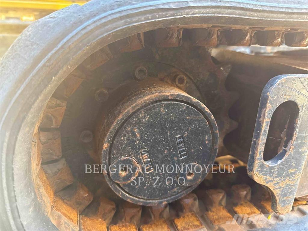 CAT 301.8 대형 굴삭기 29톤 이상