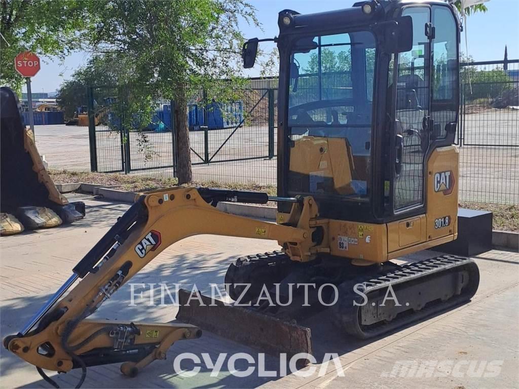 CAT 301.8 대형 굴삭기 29톤 이상