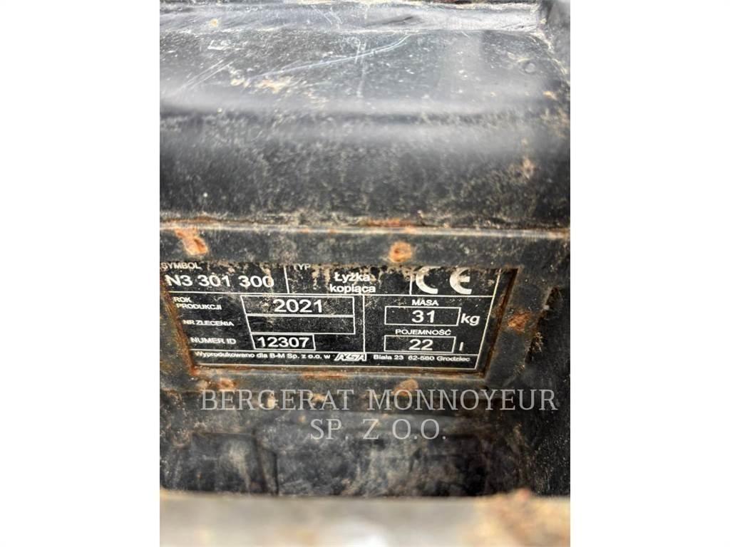 CAT 301.8 대형 굴삭기 29톤 이상
