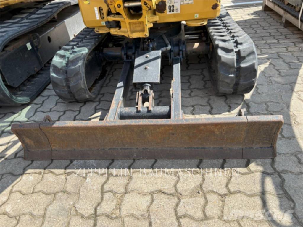 CAT 301.8-05A 대형 굴삭기 29톤 이상