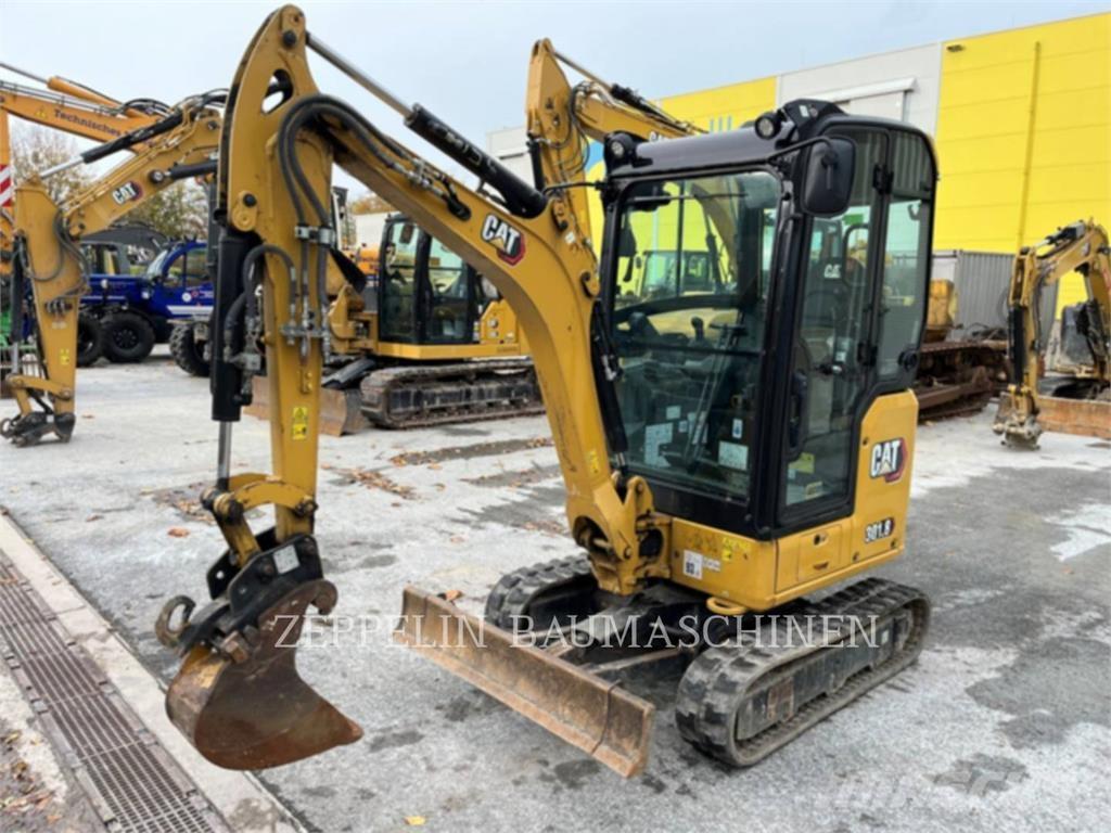 CAT 301.8-05A 대형 굴삭기 29톤 이상