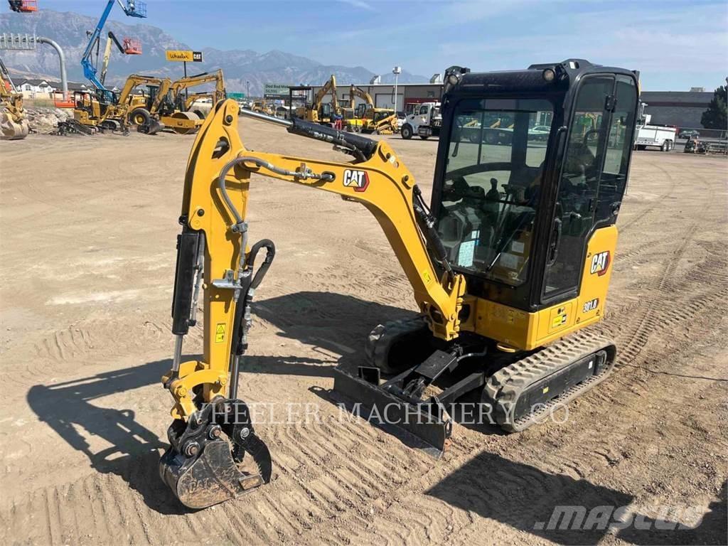 CAT 301.8 C3TH 대형 굴삭기 29톤 이상