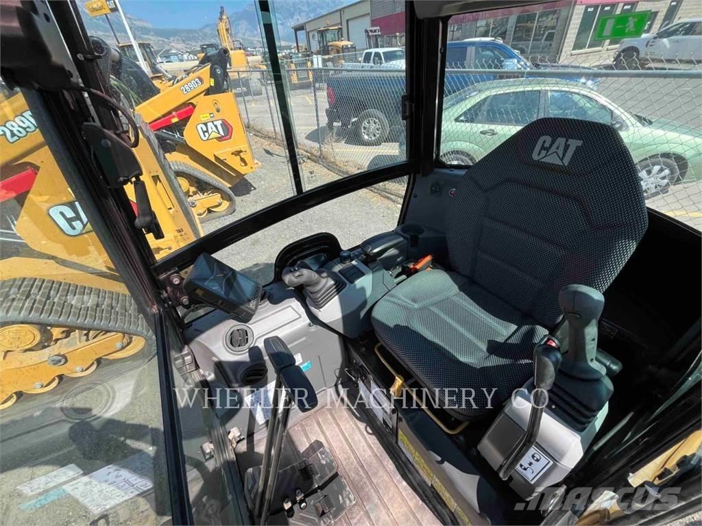 CAT 301.8 C3TH 대형 굴삭기 29톤 이상