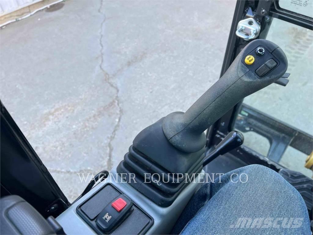 CAT 302 대형 굴삭기 29톤 이상