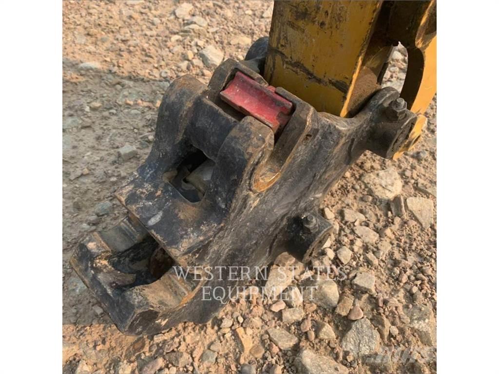 CAT 302 대형 굴삭기 29톤 이상