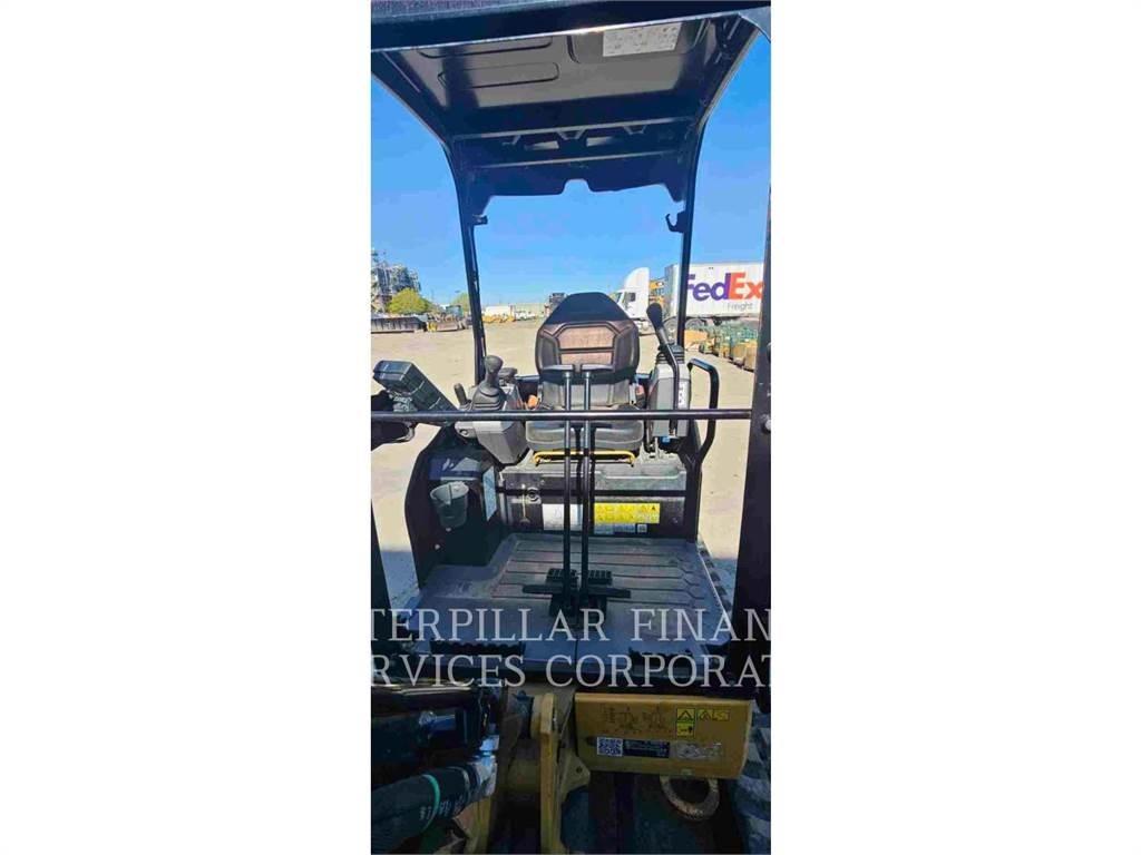 CAT 302 05A CR 대형 굴삭기 29톤 이상