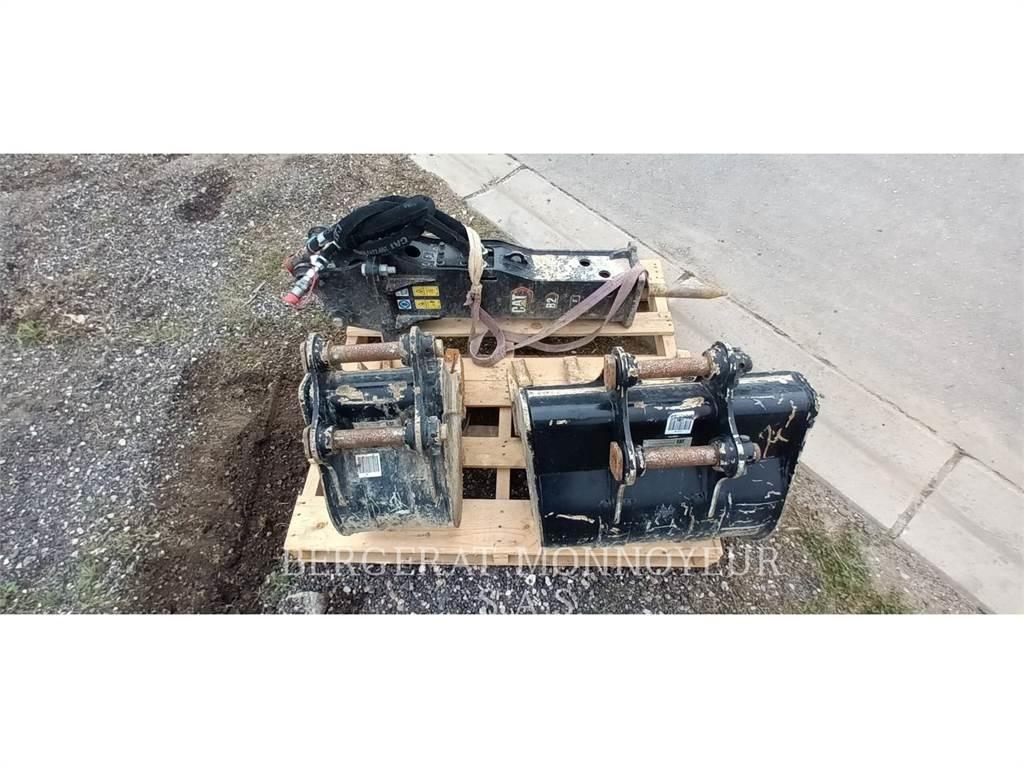 CAT 302.7 대형 굴삭기 29톤 이상